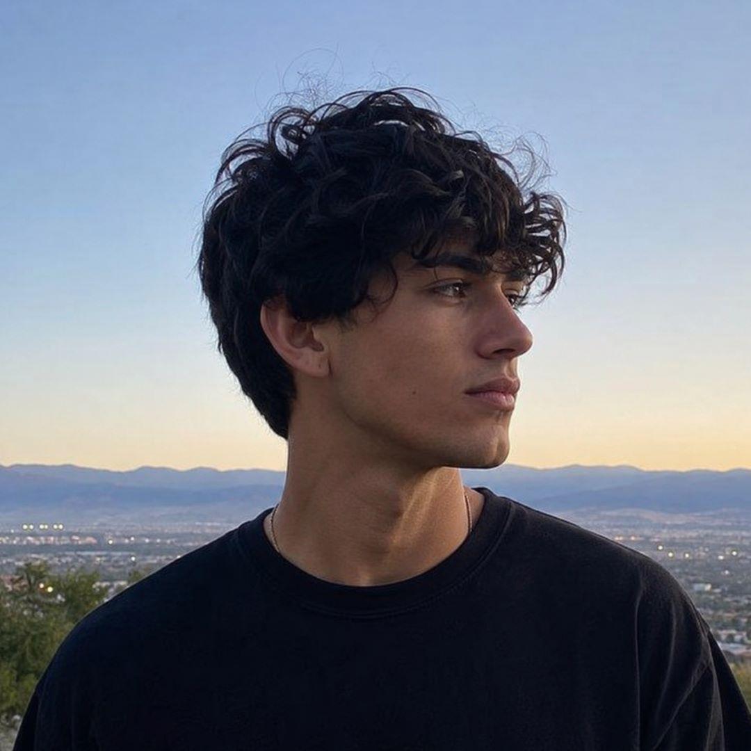 leodavis12